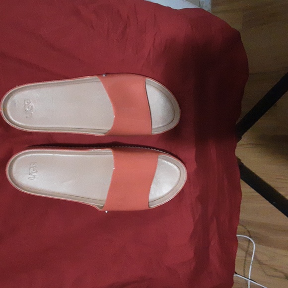 Sandal - Picture 1 of 3